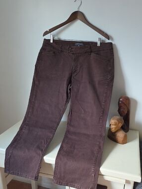 Canvas Addition Elle Petite Corduroy Pants in Brown
